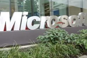 Preminuo čovjek koji je Bill Gatesa potaknuo da se ostavi Harvarda i primi Microsofta