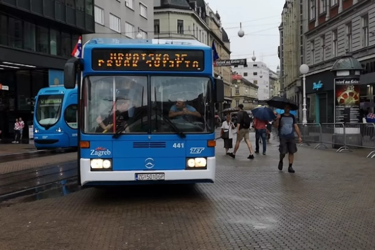 Danas u Hrvatskoj - Ugovaranje bespovratnih kuna za 29 autobusa ZET-a