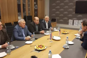 Nogometno-gospodarska diplomacija: Bjelovar uz Dinamo, HGK uz Vatrene
