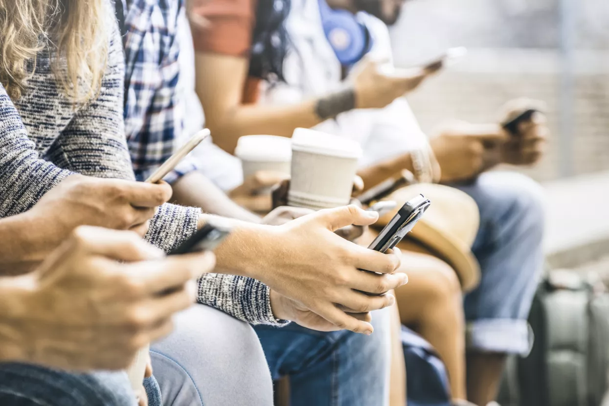 TOP 50: Internetske skraćenice bez kojih vam nema života na dru&scaron;tvenim mrežama