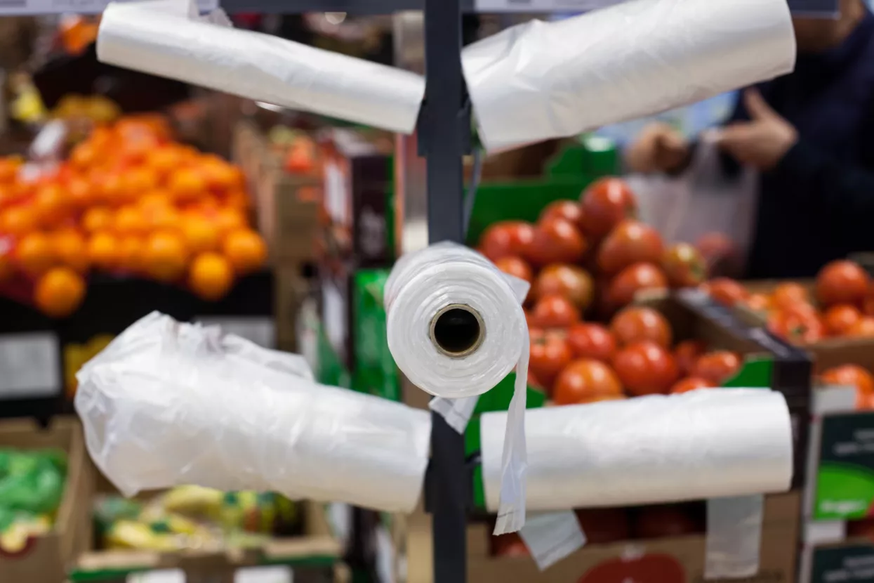 Muraplast je zbog direktiva o plastici skoro izvisio, a trgovci na vrećicama zarađuju više nego ikad