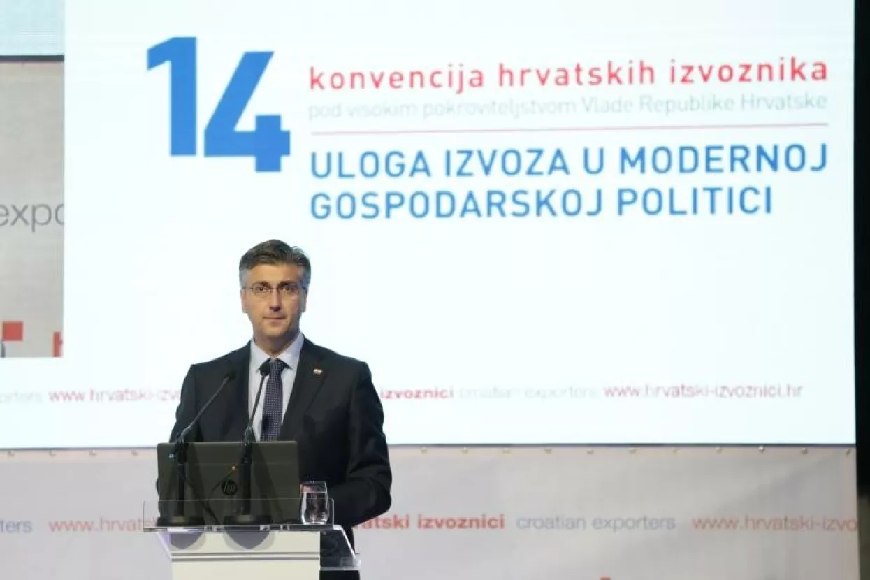 Plenković opleo po SDP-ovoj Vladi: Zadužili ste nas za 70 milijardi kuna, manje smo platili autoceste