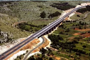 Odlazak Bechtela: Tko se još sjeća najmoćnijeg i najskupljeg graditelja hrvatskih autocesta?