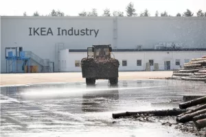 IKEA si ne može priuštiti proizvodnju namještaja u SAD-u, gasi jedini američki pogon