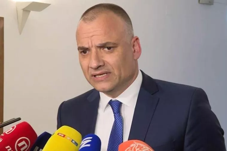 Što kaže SOA: Jesu li Grabar Kitarović i Plenković ikad tražili provjeru ministara?