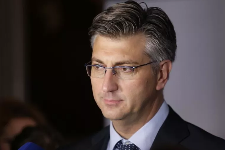 Premijer posjetio tvrtke Šestan Busch, Hilding Andres i Sobočan interijeri