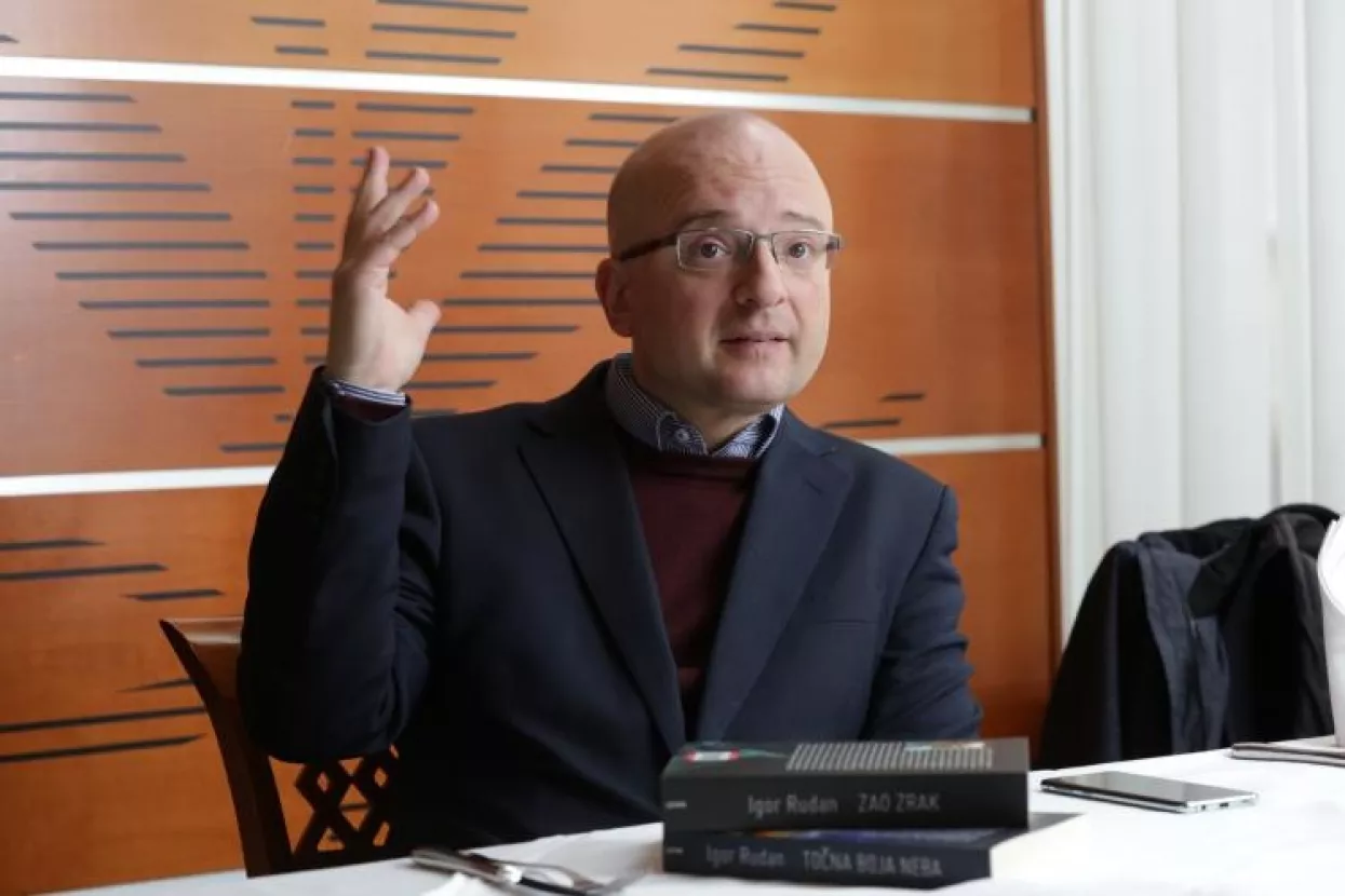 Facebook presudio da je akademik Igor Rudan ipak liberal