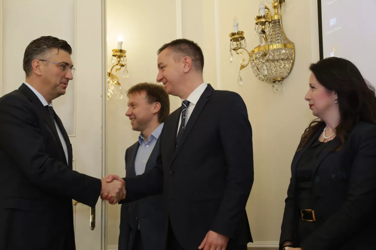 KOMENTAR: Umjesto biznisa, igre moći i dalje dominiraju Fortenova grupom