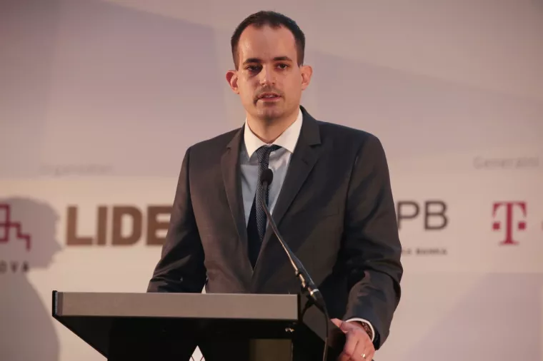 Malenica: Razmišljamo o zabrani zapošljavanja i rezovima u ministarstvima