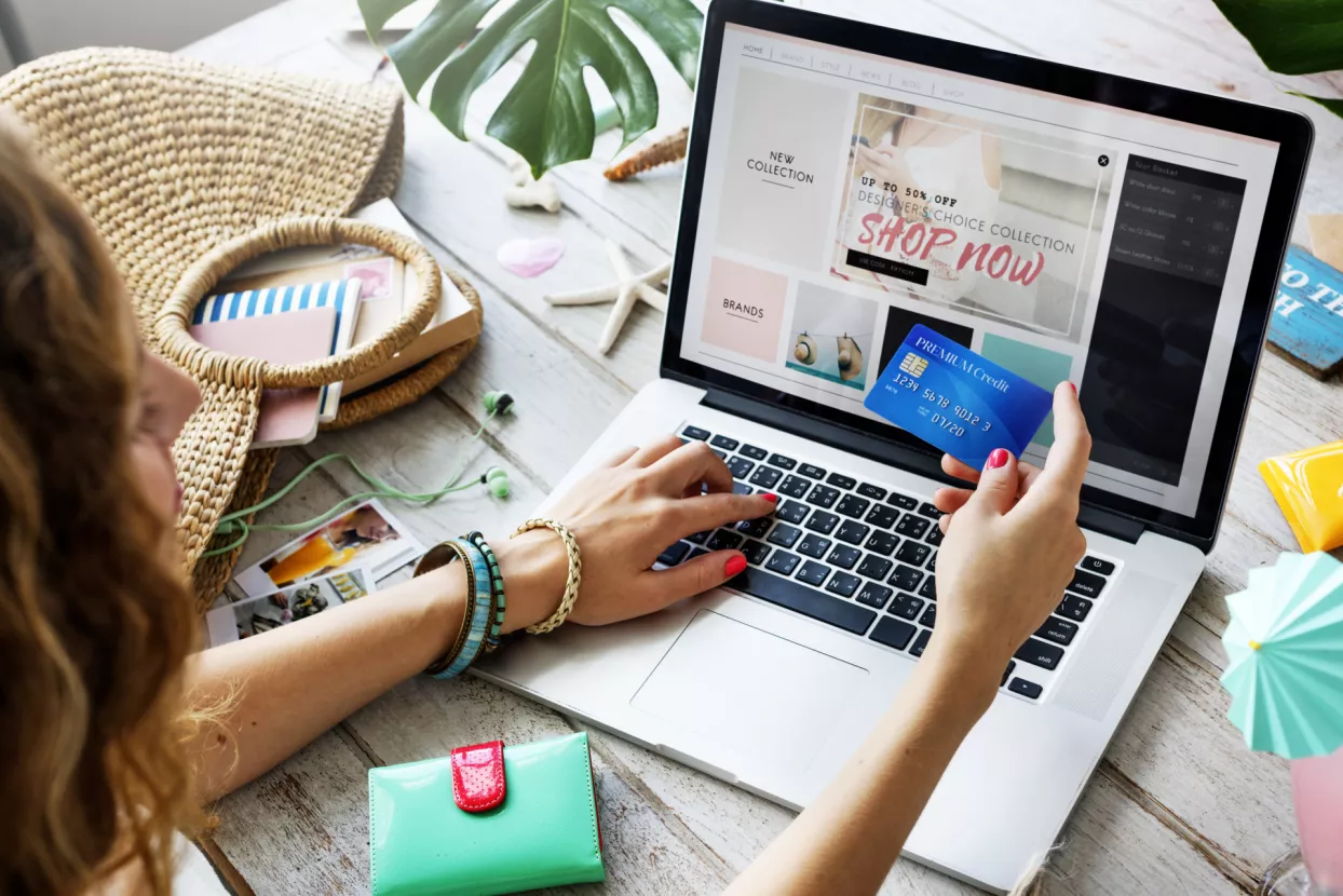 Online šoping - Dame, počastimo se dok smo još likvidne!