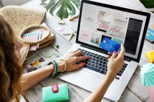 Online šoping - Dame, počastimo se dok smo još likvidne!