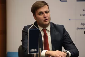 Tomislav Ćorić: Zbog pada cijena goriva Ina trpi gubitke, a Janaf sjajno zarađuje 