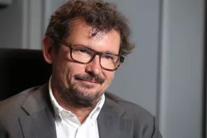 Tvrtke i karijere: Vlasničke pretumbacije u obitelji Mihalj, promjene u Zvečevu, LPT-u, Dalekovodu…