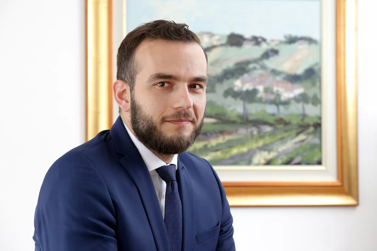 Ministar Aladrović: Nije prirodno isplaćivati dividende i tražiti pomoć države