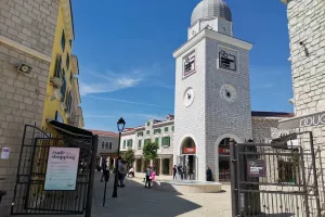 Siguran shopping u Designer Outletu Croatia - Kako se danas šopingira u modnom gradiću na otvorenom?