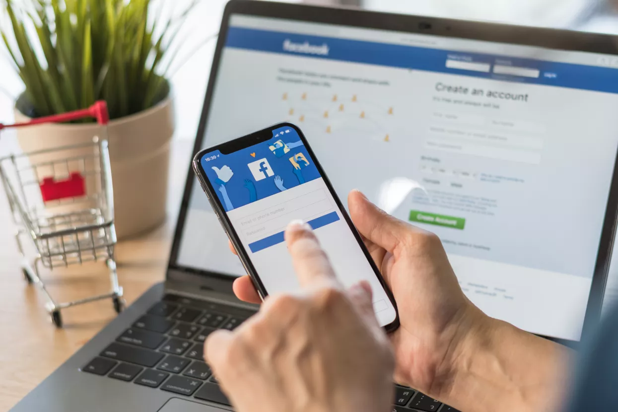 Moći ćete komunicirati s kupcima, oglašavati, ali i PRODAVATI preko Facebooka