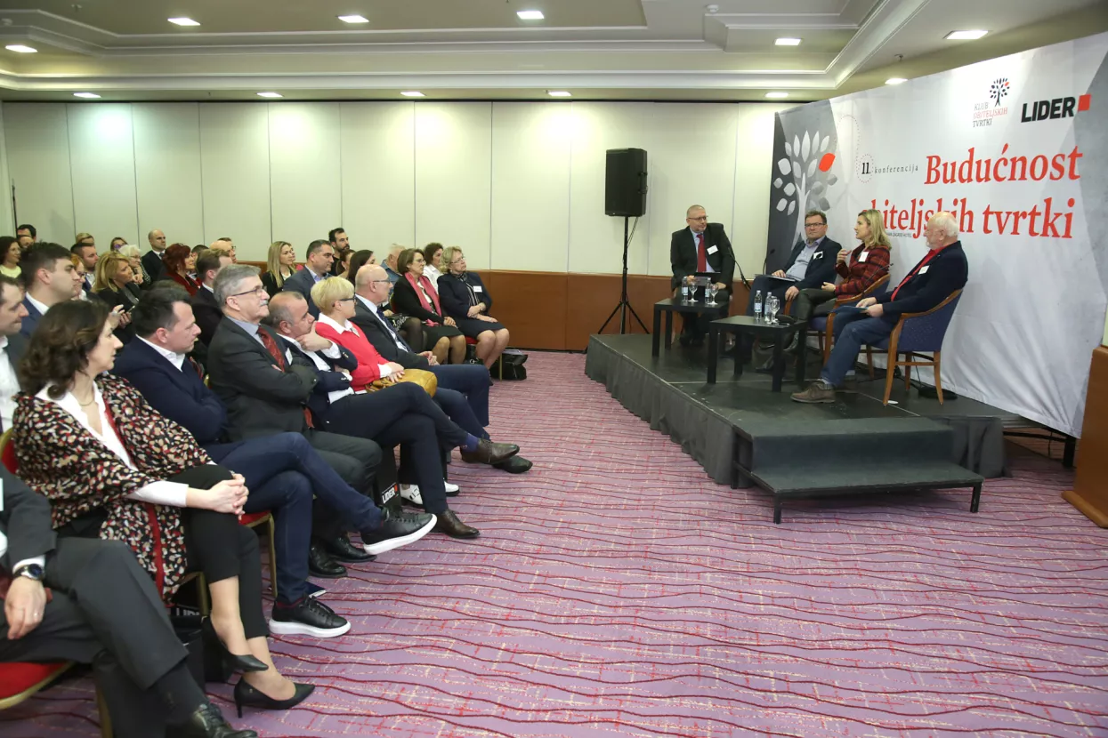 Konferencije mogu krenuti! Od 27. svibnja u zatvorenim prostorima može biti i do 100 ljudi! 