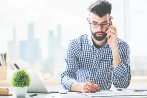 English café u Lideru: Telefonski razgovor - promjena dogovora