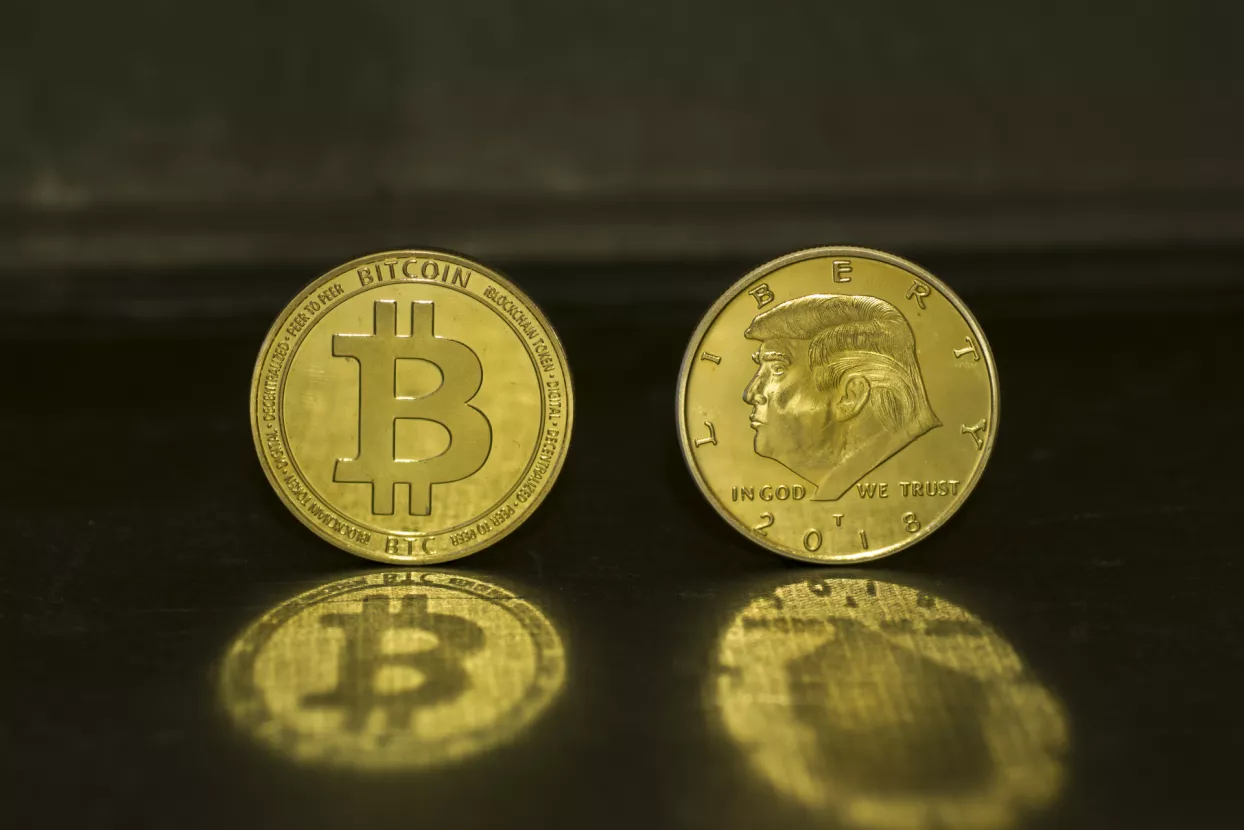 Cijena bitcoina skočila na 10.380 dolara dok Trump prijeti mobiliziranjem vojske
