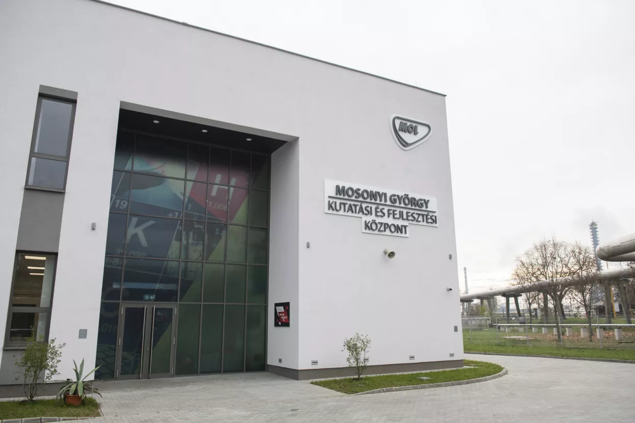 MOL dovršio novi centar za istraživanje i razvoj u Százhalombatti
