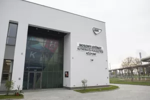 MOL dovršio novi centar za istraživanje i razvoj u Százhalombatti