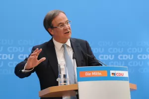 Višnja Starešina: 'Mutti' je instalirala Lascheta u CDU da bi se vratila kao spasiteljica