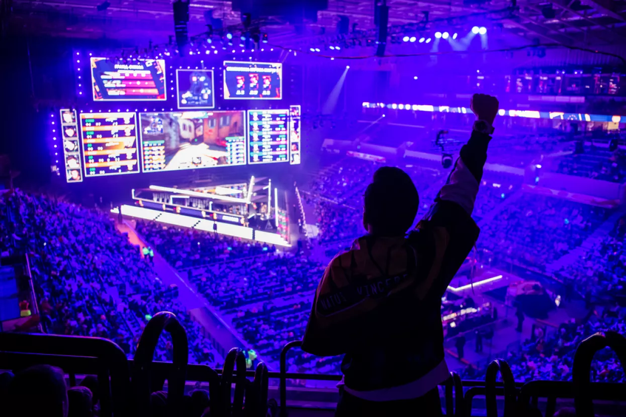 Infografika: Tko više vrijedi - e-sport timovi ili sportski klubovi