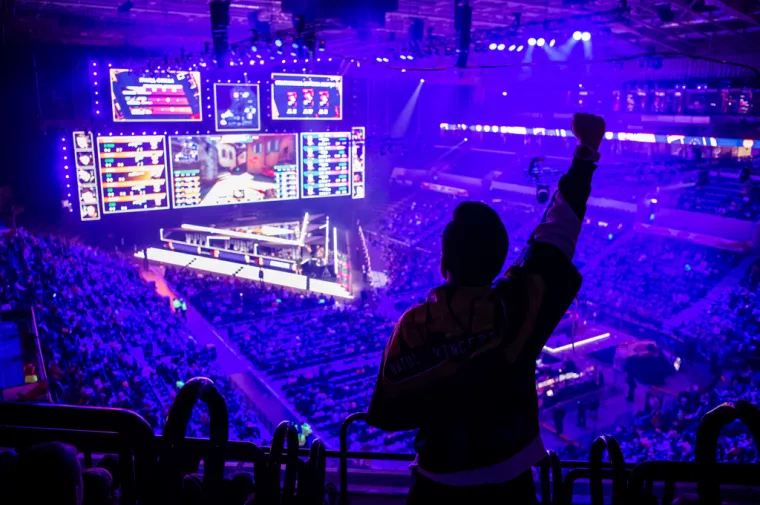 Infografika: Tko više vrijedi - e-sport timovi ili sportski klubovi