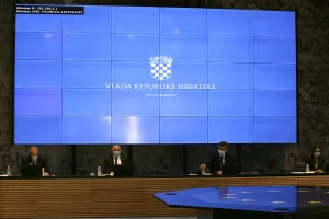 Vlada se neće oglu&scaron;iti na apele poduzetnika ali prijedlog Hrvatske udruge banaka ne prihvaća