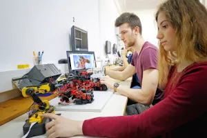 Nepoznato, a traženo zanimanje donosi skup znanja s tehničkog područja