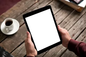 Salman Rushdie svoj novi roman objavljuje preko newslettera