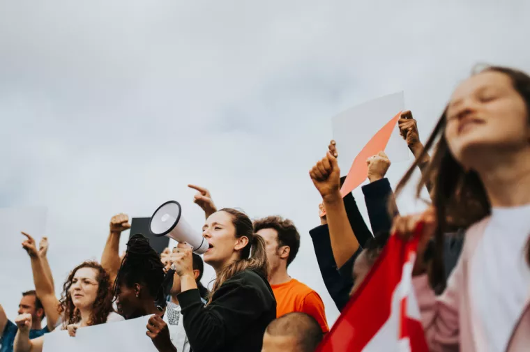 Besmisleni reality show The Activist otkriva što točno ne valja s današnjim svijetom