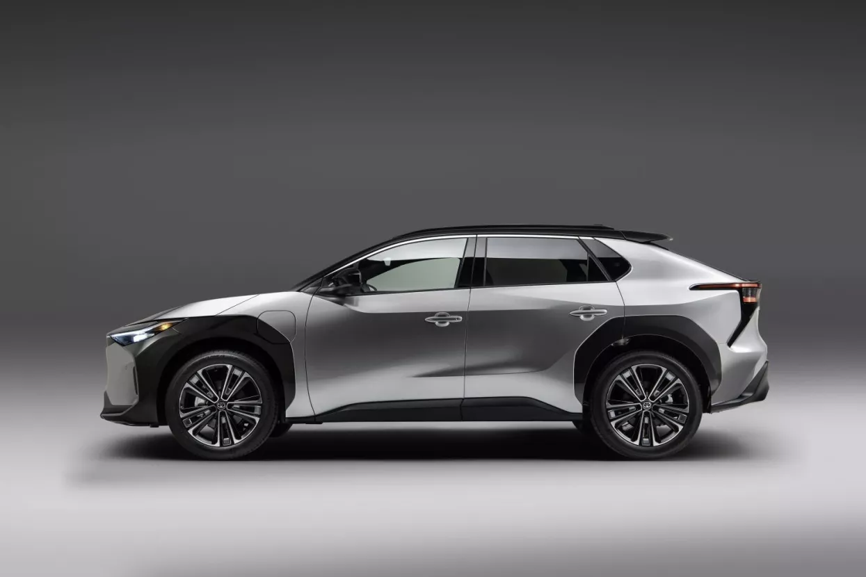 [Video] Prvi Toyotin model &#39;beyond zero&#39;