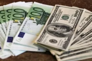 Treba li štednju iz eura prebaciti u dolare?