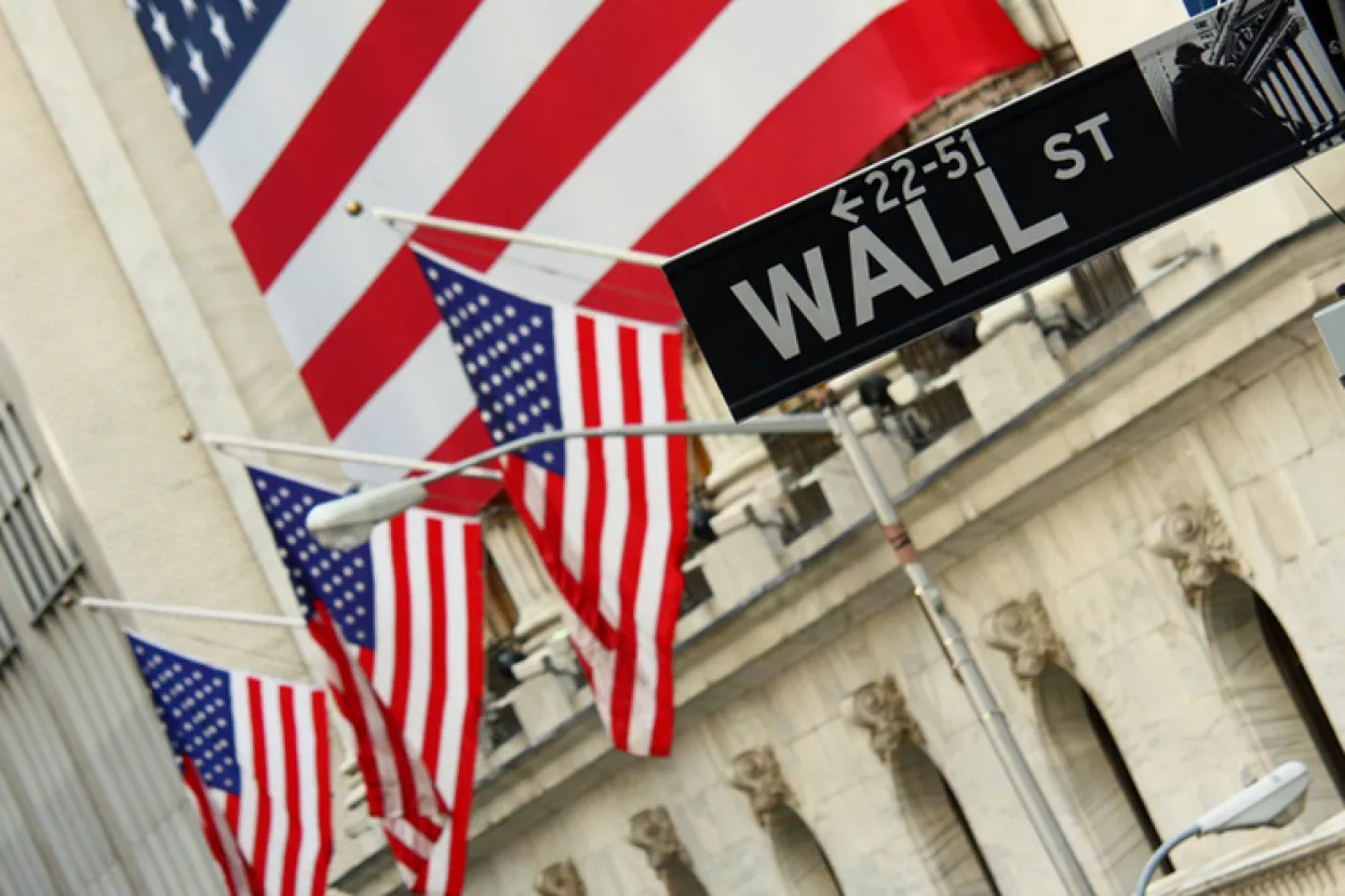Wall Street blago pao na početku tjedna