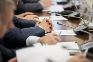 Politički besmrtnici: Pisali bi izvještaje, uređivali medije, prijete i vrijeđaju