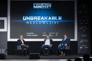 Nenad Bakić, Stiven Toš i Miljenko Borščak (Bomark Pak - EY Poduzetnici godine 2021.)<br>Konferencija Poduzetnički mindset