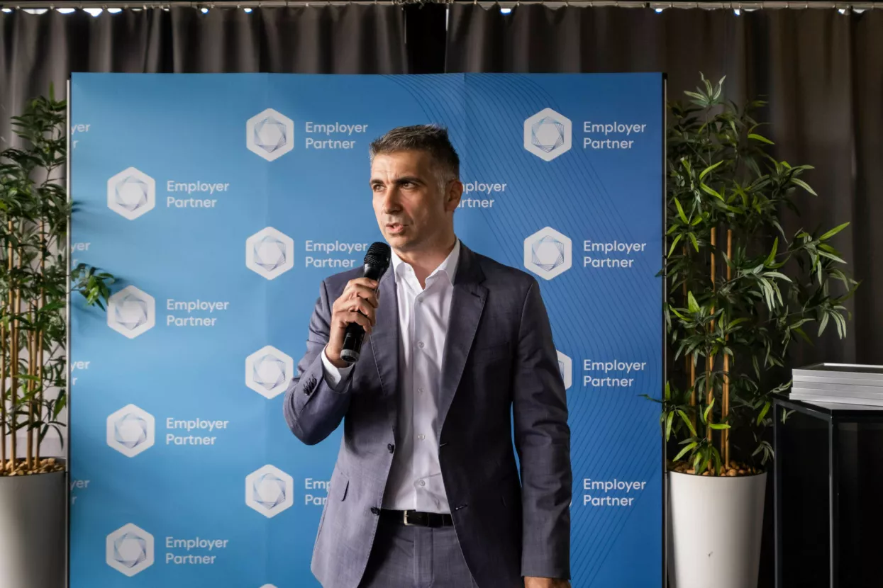Aleksandar Zemunić, <br>direktor tvrtke Selectio<br>- Izazovi pandemije su bili katalizator promjena. Nekim organizacijama je ovo bio dodatan poticaj da stave naglasak na razvoj vlastitog menadžmenta i na upravljanje ljudskim resursima kako bi zadržali menadžere, ali i ostale zaposlenike<br>