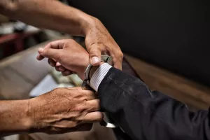 Police arrested the criminal, money laundering handcuffs,High Dynamic Range tone<br>uhićenja, uhićenje, lisice, hapšenje, kriminal