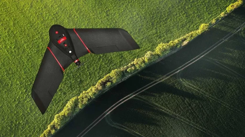 Dron Sense Fly eBee SQ koristi se višeslojnim analizama slike za procjenu zdravlja usjeva, a korištenje takvih tehnologija šest je puta učinkovitije od ljudskoga rada