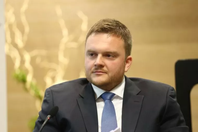 Zašto je državi mrsko oporezivati banke?