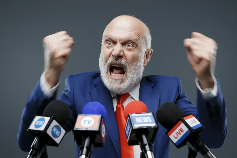 Autoritativni vođa