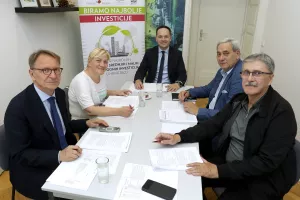 Žiri Lider invest: Bojan Jerbić, Marija Ivanov, Zdenko Lucić, Boris Teški i Miodrag Šajatović