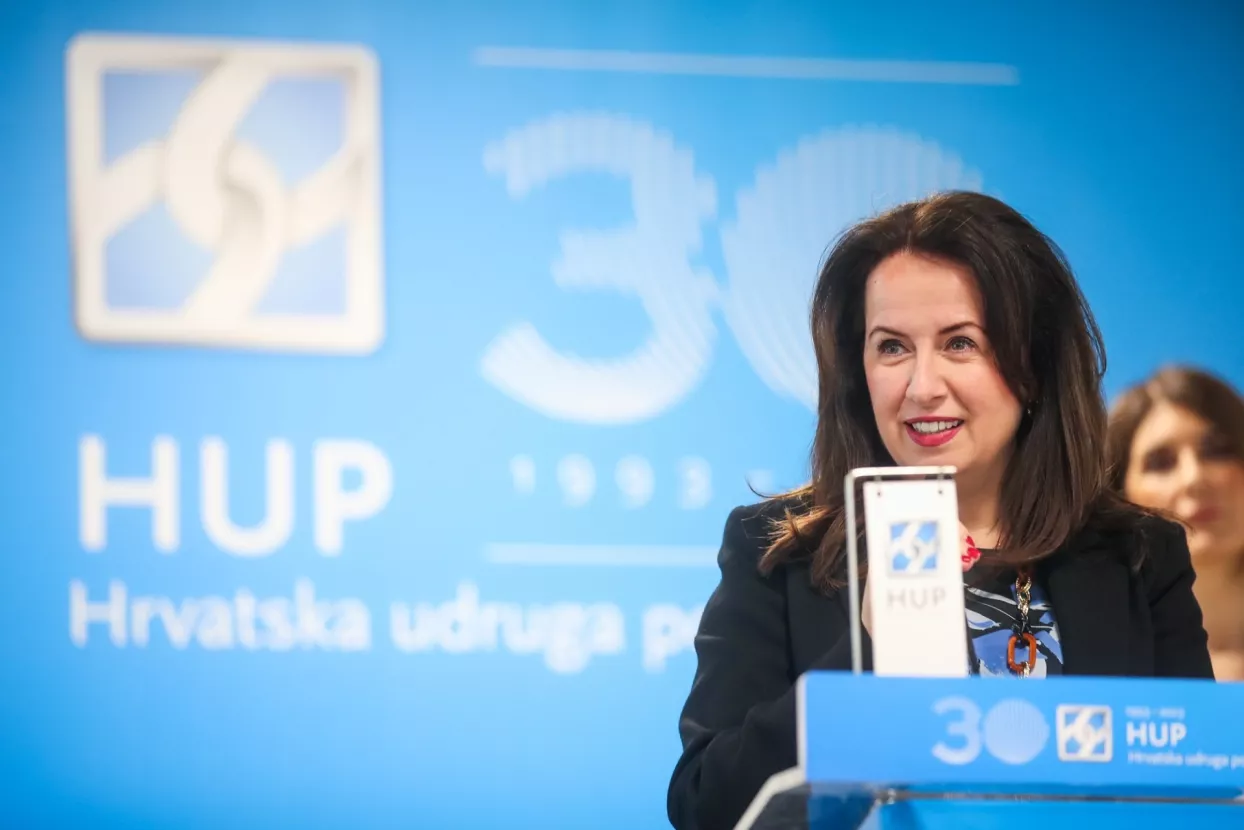 05.03.2024.., Zagreb - U Hrvatskoj udruzi poslodavaca (HUP) odrzana konferencija za medije "Kako poslovati u Velikoj Britaniji?" u organizaciji HUP-a u suradnji s Udrugom hrvatskih britanskih profesionalaca (ACBP). U panel raspravi o tome kako poslovati u Velikoj Britaniji sudjelovali su: Boris Pogacnik, potpredsjednik za poslovni razvoj u Infobipu, Filip Ljubic, izvrsni direktor u Q agency, Rosa Rogina, direktorica London Festival of Architecture, Tena Kovacevic Janko, specijalistica opce i opstetricke ginekologije, subspecijalizacija u londonskom Fetal Medicine Research Instituteu, Luka Dorotic, partner u odvjetnickom drustvu Colic & Dorotic, Marko Jurcic, direktor medjunarodnih odnosa HUP - a.