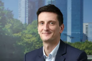 Arthur Vašarević, Schneider Electric