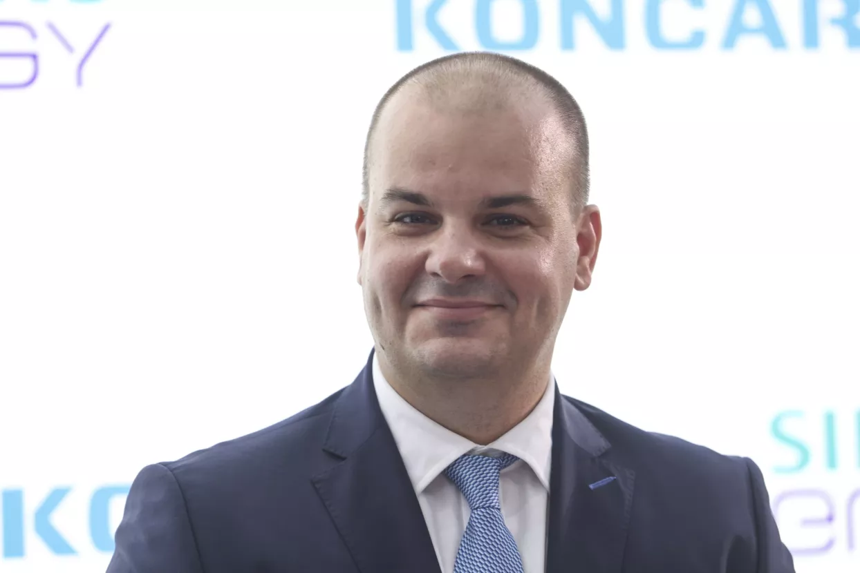 Potpisivanja Sporazuma o zajedničkom pothvatu između Končara i Siemensa. Josip Lasić
