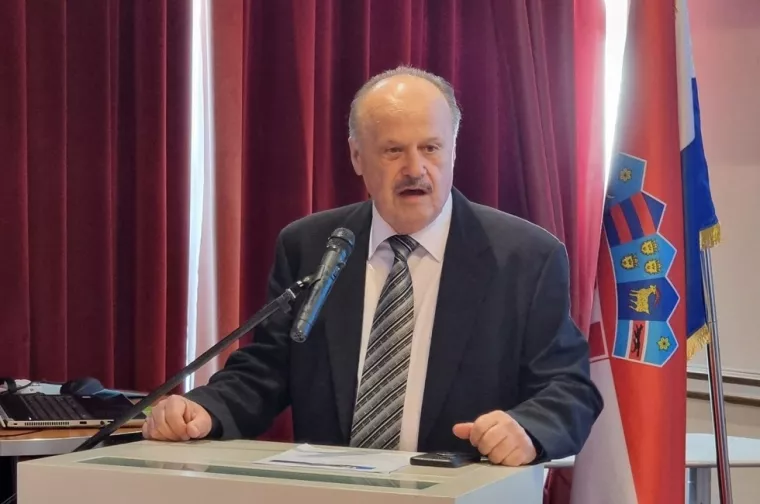 Eduard Andrić, Sindikat turizma i usluga Hrvatske