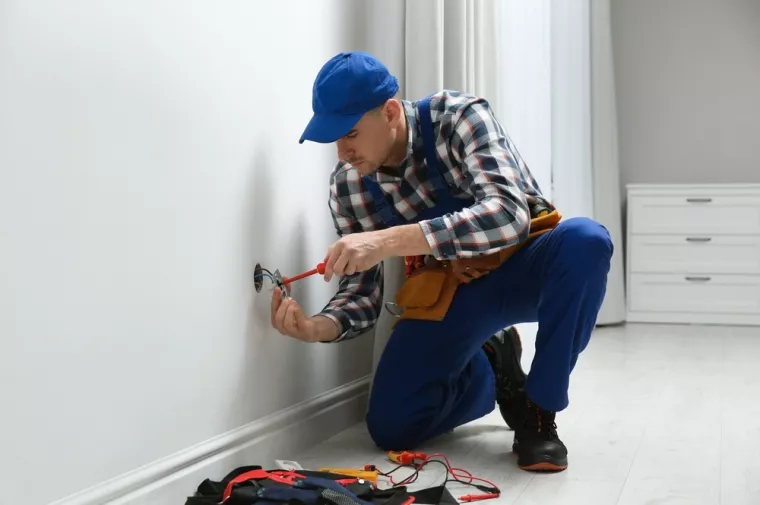 majstor, električar, majstori, popravci, popravak