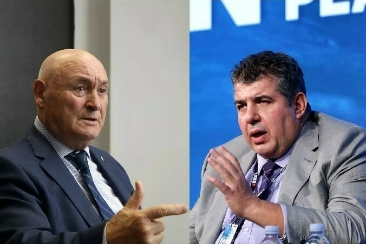 Branko Roglić, Pavao Vujnovac