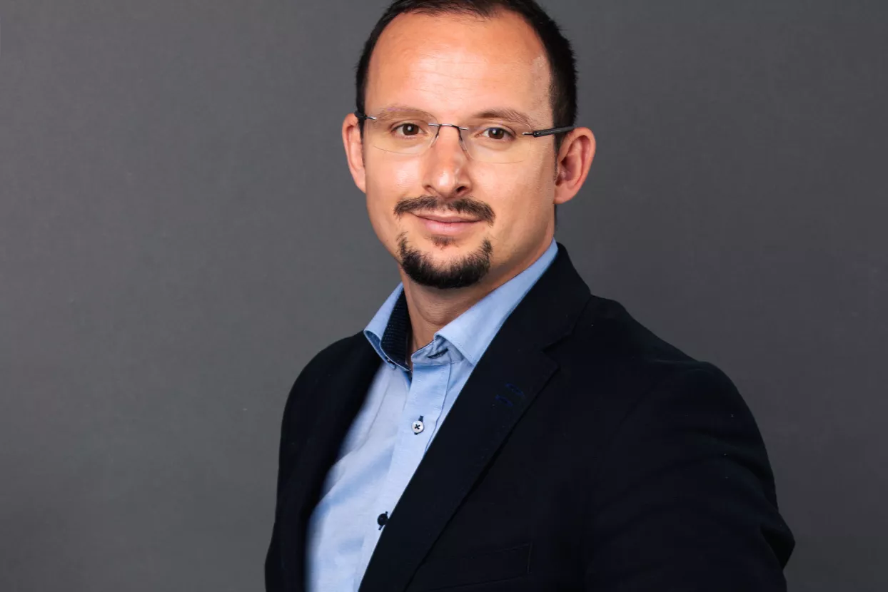 Jurica Protić, Zvoca catering direktor